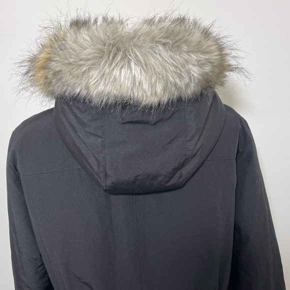 Andrew Marc 3/4 length black down jacket with fur hood Sz M - Picture 3 of 6